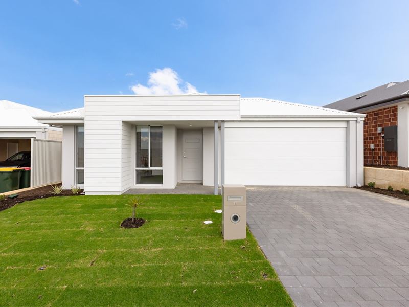 11 Coronation Way, Eglinton WA 6034
