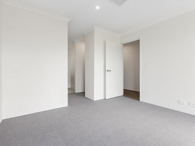 11 Coronation Way, Eglinton WA 6034