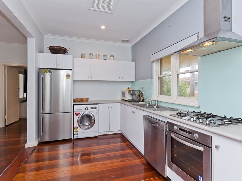 8/451 Stirling Highway, Cottesloe WA 6011