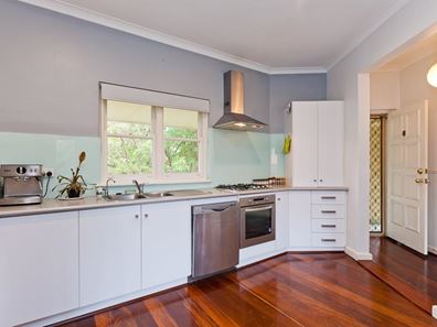 8/451 Stirling Highway, Cottesloe WA 6011