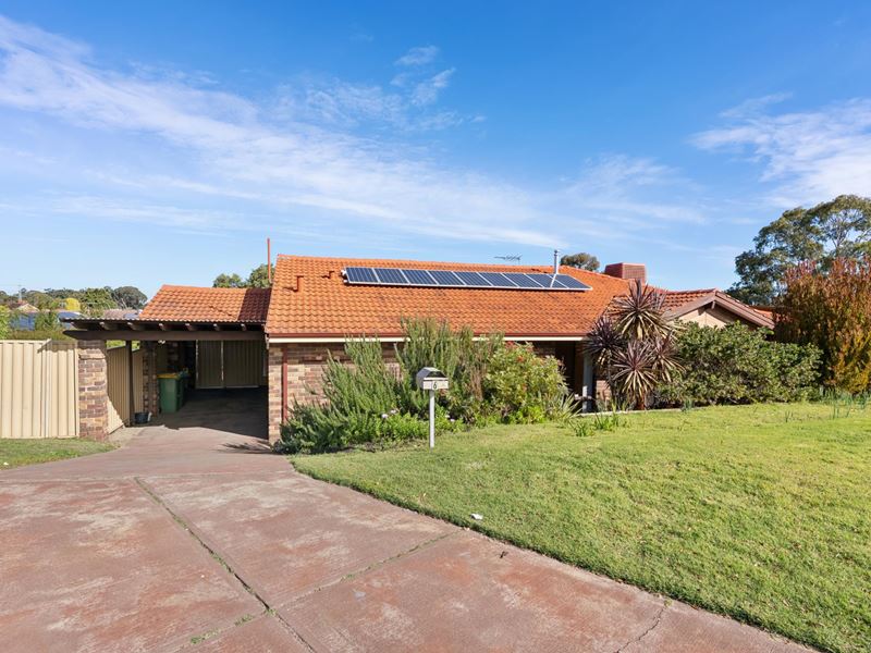 6 Flint Court, Leeming WA 6149
