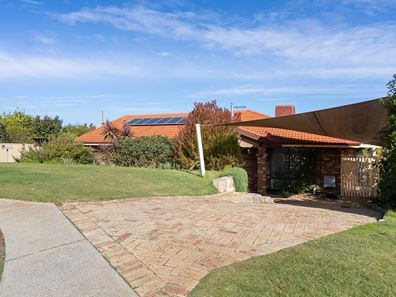 6 Flint Court, Leeming WA 6149