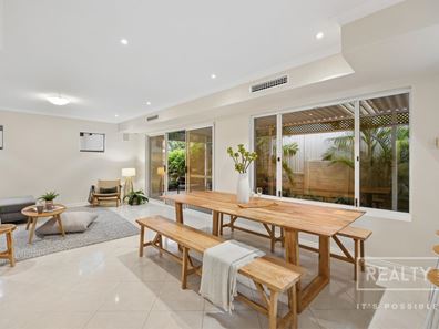 9C Wylie Place, Karrinyup WA 6018