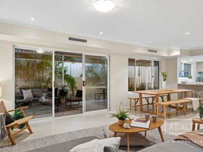 9C Wylie Place, Karrinyup WA 6018