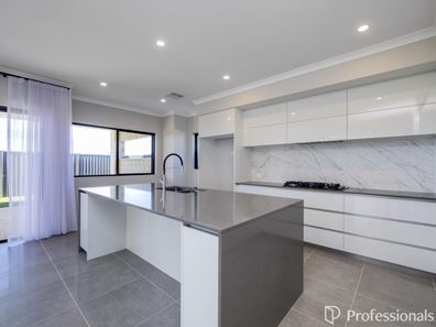 11 Solida Road, Jindalee WA 6036