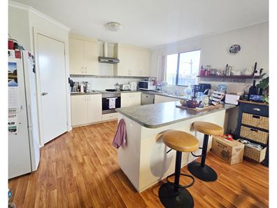 9 Price  Street, Hopetoun WA 6348