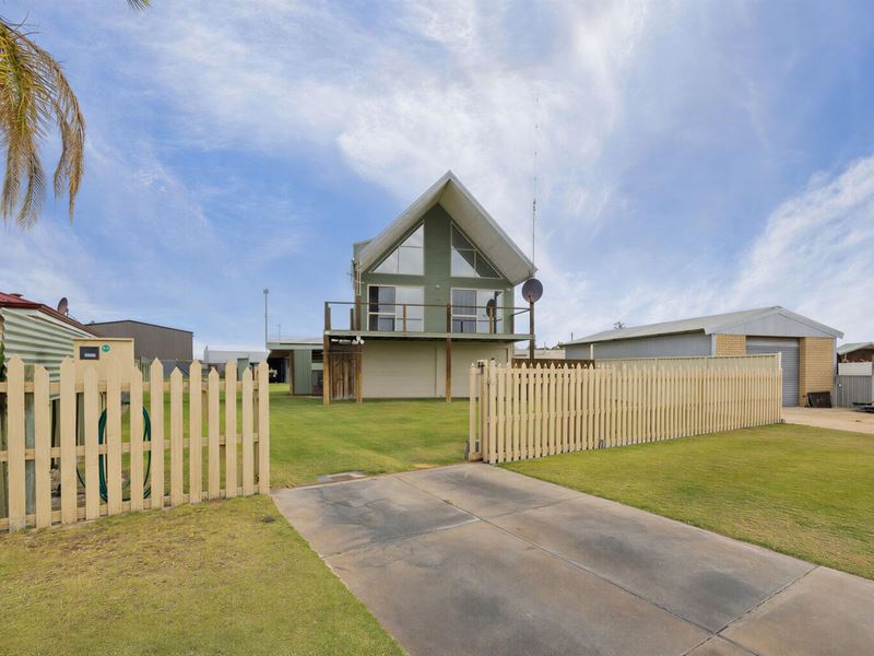 34 Salvaire Crescent, Lancelin WA 6044