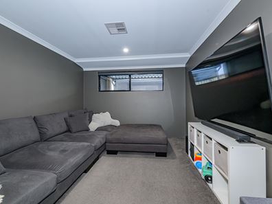 5 Lulu Close, Byford WA 6122