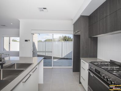 125 Sheffield Road, Wattle Grove WA 6107