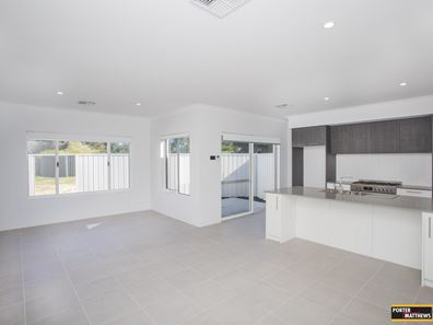 125 Sheffield Road, Wattle Grove WA 6107