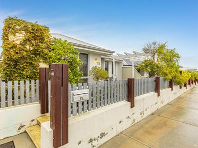 15 Comito Bend, Alkimos WA 6038