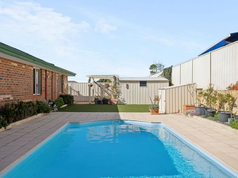 5 Blairgowie Heights, Kinross WA 6028