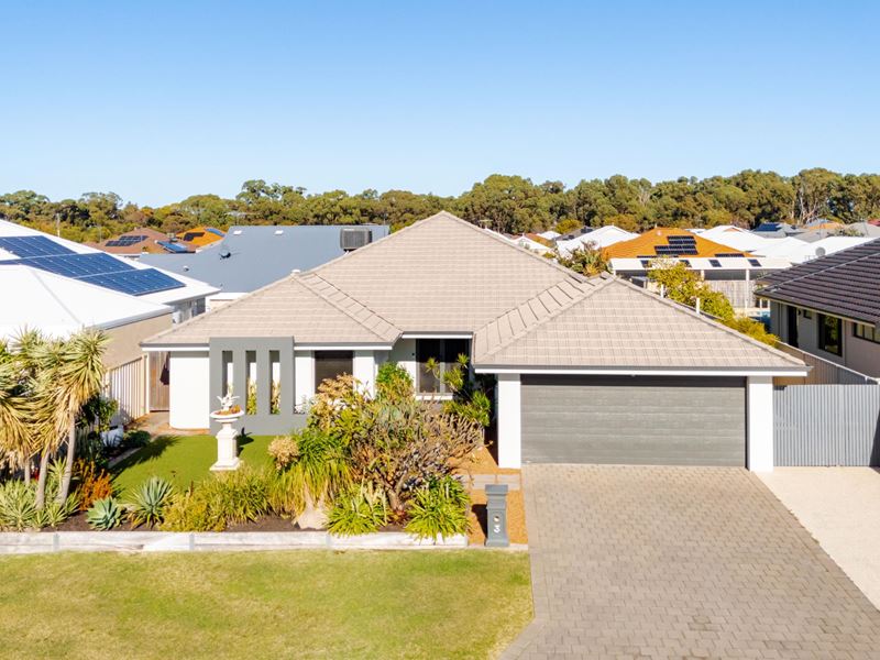 3 Anglesea Way, Madora Bay