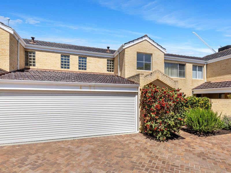 11B Kintail Road, Applecross