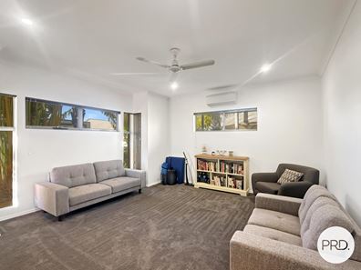 7 Wallaby Street, Baynton WA 6714
