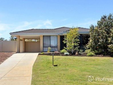 32 Teraglin Way, Warnbro WA 6169