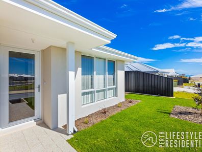 8 Sentinel Drive, Two Rocks WA 6037