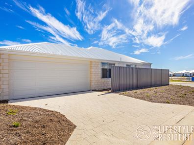 8 Sentinel Drive, Two Rocks WA 6037