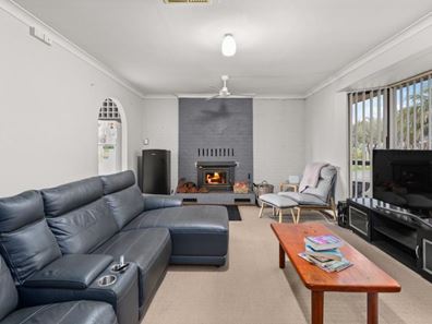 28 Underwood Street, Carey Park WA 6230