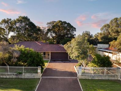 10 Exchequer Avenue, Greenfields WA 6210