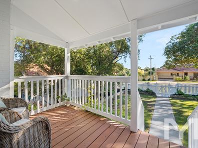100 Zenobia Street, Palmyra WA 6157
