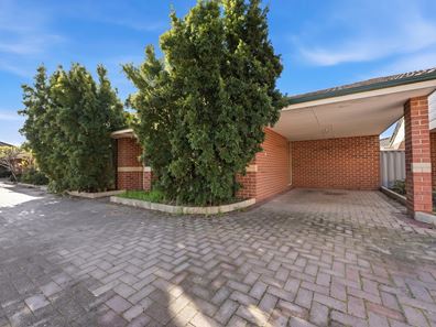 3/14 Skytown Place, Queens Park WA 6107