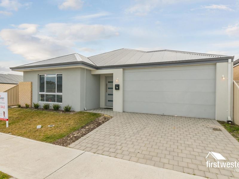 16 Fortescue Boulevard, Two Rocks