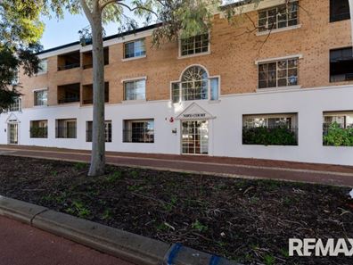 18/2 Plaistow Street, Joondalup WA 6027