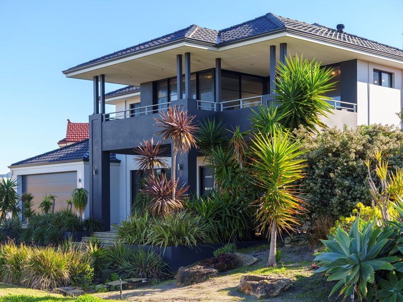8 Majorca Green, Secret Harbour WA 6173