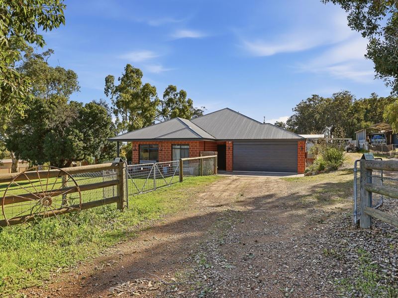 144 CLIFTON Road, Yarloop