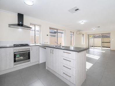 3/37 Virginia Avenue, Maddington WA 6109