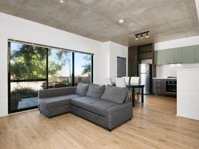 1/15 Cummins Street, Willagee WA 6156