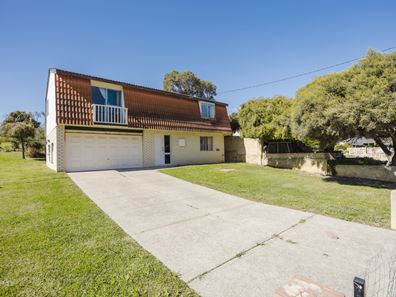 4 Theydon Grove, Two Rocks WA 6037