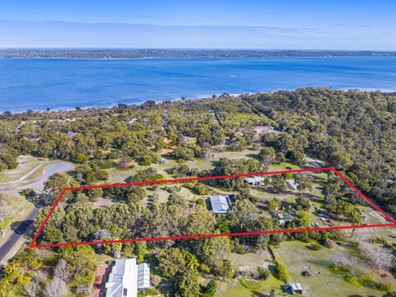 111 Kangaroo Loop, Birchmont WA 6214