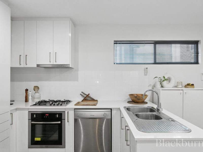 5/7 Mahlberg Avenue, Woodlands WA 6018