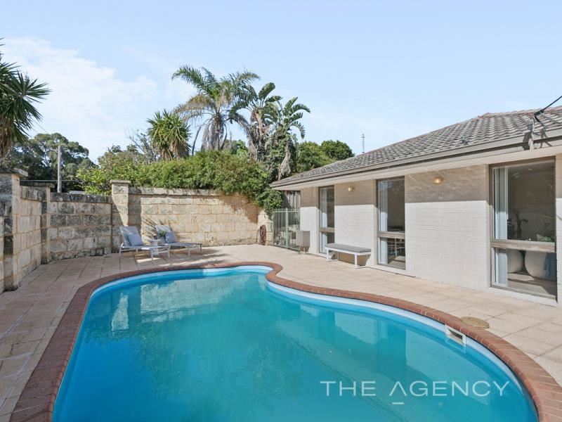 19 Scott Place, Hillarys WA 6025