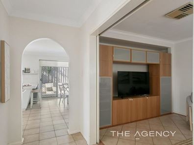 19 Scott Place, Hillarys WA 6025