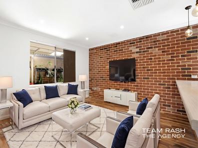 2/19 Bain Square, Forrestfield WA 6058