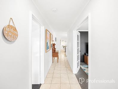 28 Possum Way, College Grove WA 6230
