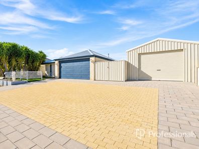 8 Meteor Pass, Australind WA 6233