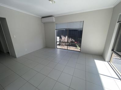 21 Tratman Road, Caversham WA 6055