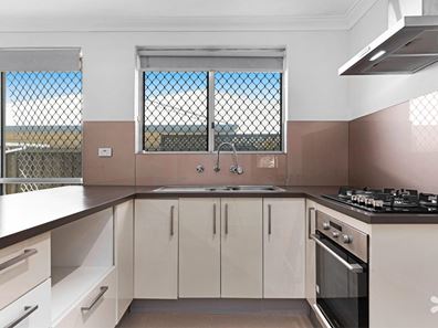 59 Banyard Avenue, Kelmscott WA 6111