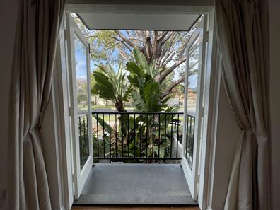 14/17 The Avenue, Crawley WA 6009