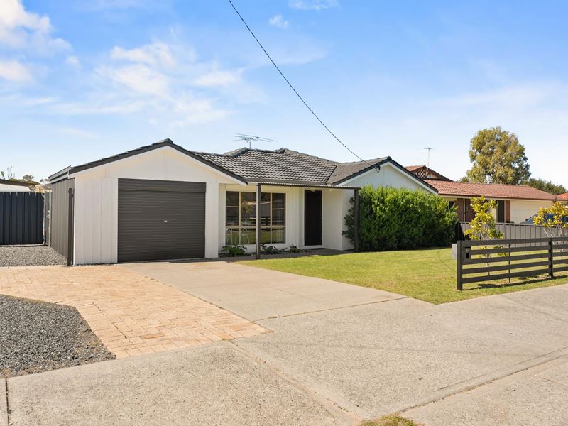 54 Colville St, Waikiki WA 6169