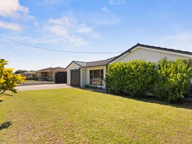 54 Colville St, Waikiki WA 6169