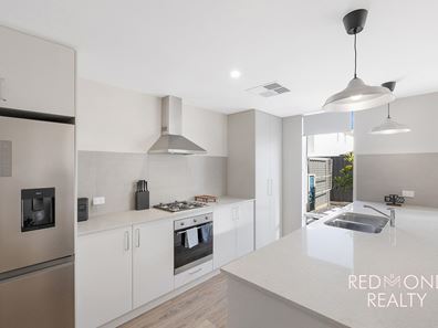 32 Citadel Way, Currambine WA 6028