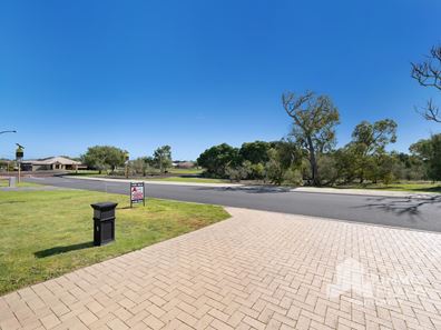 114 Braidwood Drive, Australind WA 6233