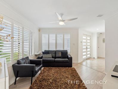 11 Mayena Retreat, Hillarys WA 6025