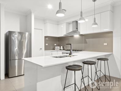 31 Serventy Crescent, Hammond Park WA 6164