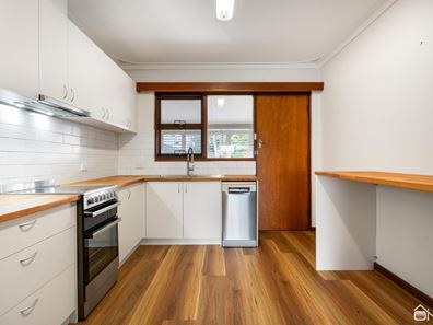 3B Dyer Street, Kelmscott WA 6111
